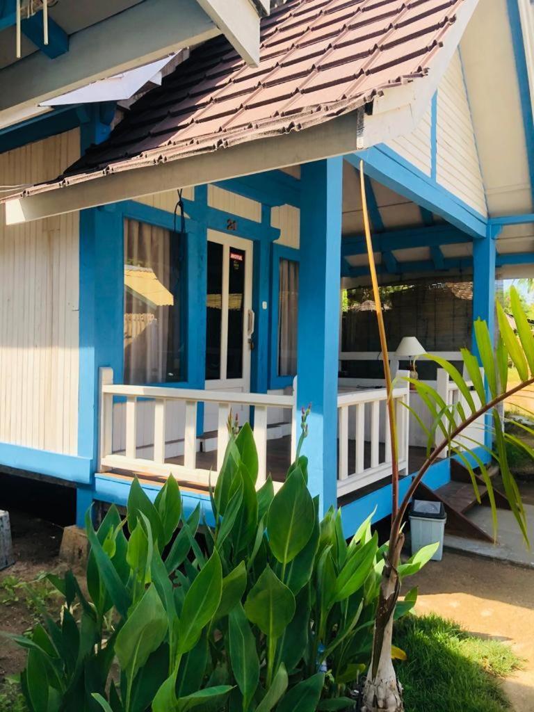 Youpy Bungalows Gili Air Szoba fotó